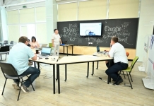 Cinci programe de formare profesională continuă pentru cadrele didactice sunt disponibile la Centrul „Clasa Viitorului”. Cum se pot înscrie și cât costă